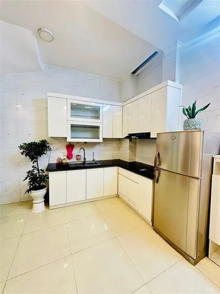 Nhà đẹp sẵn ở hàng xóm ngoại giao đoàn dt 30m25t mt5.3mgiá 7.8 tỷ.
