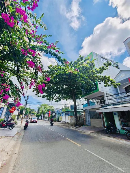 Bán nhà mặt tiền phan chu trinh p.2 tp.vt 1t3l gđ xây cực tâm huyết. vị trí đẹp gần biển. giá tốt