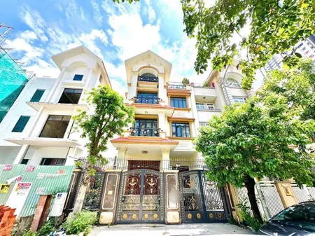 Bán biệt thự liền kề có sổ hồng giá 42,5 tỷ thương lượng