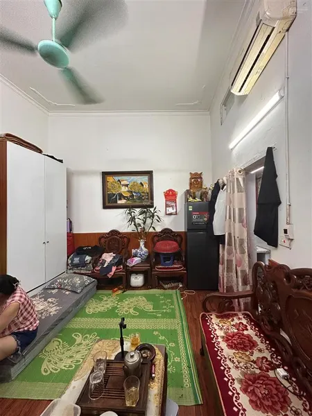 Nhà tt đống đa, dân xây 36m2, mt 4m. giá chỉ 5. x tỷ