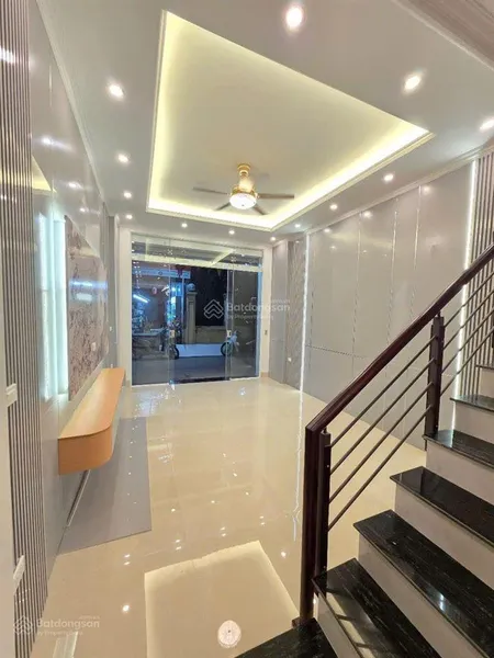 Nhà đẹp thanh trì 45m2 x 4t chỉ 5đ ôtô đỗ cửa tiện ích ngập tràn full nội thất ở ngay hơn 5đ