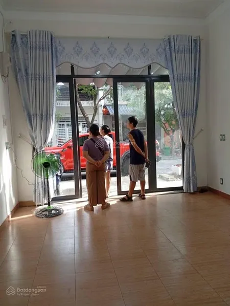 Nhà 2 tầng đường lê thiệt . hoà minh diện tích 72m2 ngang 4m5