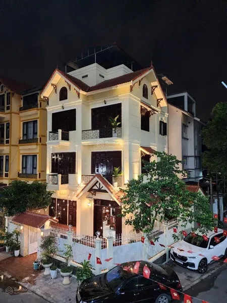 Biệt thự đình thôn, mỹ đình 145m2 giá 39.8 tỷ ô tô tránh, lô góc siêu đẹp kinh doanh sầm uất.