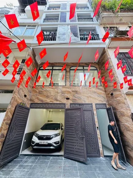 Trường chinh toà ccmn 22 phòng ô tô 7 chỗ vào nhà 110m2 mt 5.6m 35 tỷ dòng tiền 2 tỷ/ năm