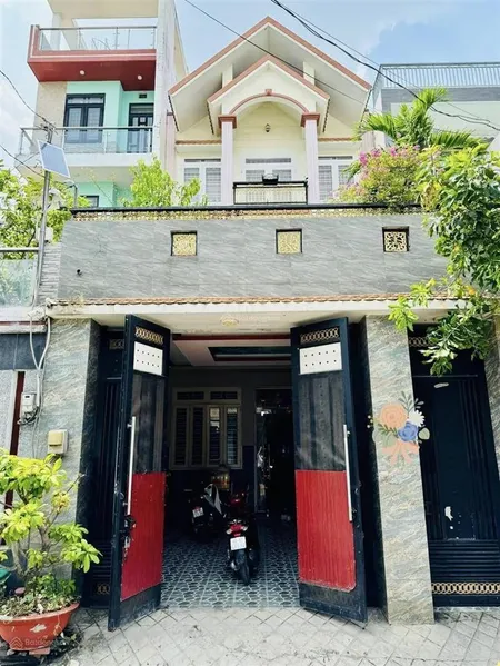 Tôi bán nhà 2tỷ890/62m2 ở lữ gia p15 quận 11 gần sân vận động thống nhất, cho thuê 19 triệu