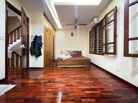 Phân lô trần quang diệu, ngõ thông, ô tô đỗ cửa, gara, thông sàn tm, kd, vườn hoa, view hồ. 68m2*5t