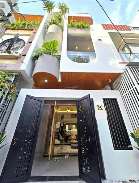 Vị trí tốt ngay trần xuân soạn, tân kiểng, quận 7. giá 4tỷ810/56m2 (5x11,2m). sổ sẵn, cho thuê 20tr