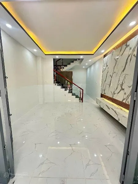 Nhà đẹp âu dương lân quận 8 42m2, 3 tầng 4pn hẻm oto pháp lý sạch hoàn công đủ nhỉnh 6 tỷ.