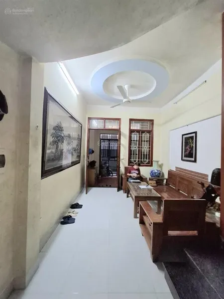 Nhà văn hội dân xây ô tô tránh đỗ ngõ thông vuông đét 7,85 tỷ