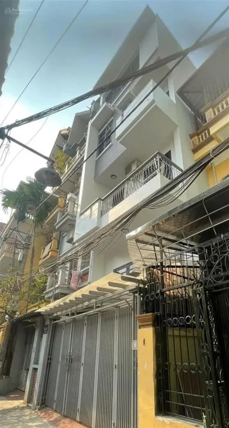 Bán nhà khu víp hào nam cát linh nhà dân xây 1 nhà ra mặt ngõ 8 ngủ hai thoáng ngõ ô tô