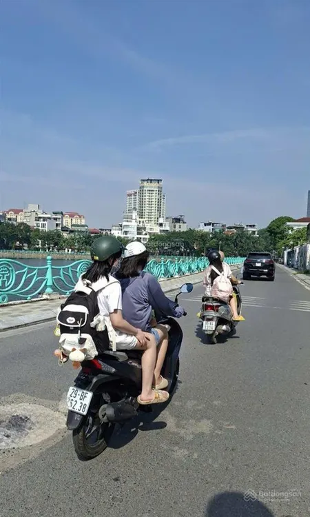 Bán nhà mặt phố nhật chiêu 95m2, giá 68 tỷ. tây hồ