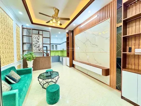 Bán nhà thái hà 30m2, mặt tiền 3.5m, ngõ rộng thoáng 5m ra mặt phố, sổ đỏ chính chủ
