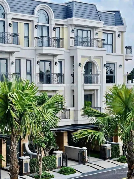 Cần tiền kinh doanh, tôi cần bán giá tốt căn nhà phố tại the classia khang điền