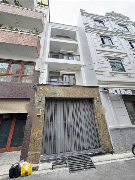 Hiếm! chỉ nhỉnh 10 tỷ hxh năm châu, 4,6x22m 4 tầng ở ngay 10 tỷ nhỉnh