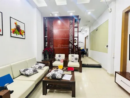 Bán nhà trần duy hưng cầu giấy, ngõ thông 4 phía, cách mặt phố 40m, 52m2, 5 tầng, 12.8 tỷ