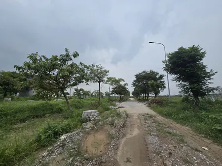 Bán 87m đất dự án viglacera yên phong. Thông 2 đường. Đường rộng 15m. Xã yên phong bắc ninh