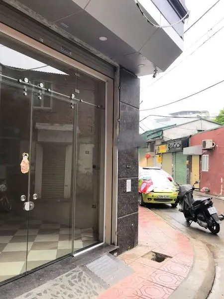 Cho thuê nhà ngõ ô tô Nguyễn Xiển, 60m² x 5 tầng 6 PN, 4 WC 25 Triệu