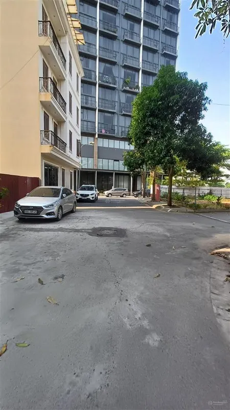 Bán nhà 5 tầng thang máy khu vườn đào lạc long quân 90m2 lô góc 3 mặt tiền vỉa hè ô tô tránh