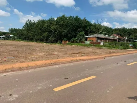 Bán đất 200m² ngang 5m giá 625 triệu Xã Thạnh Bình
