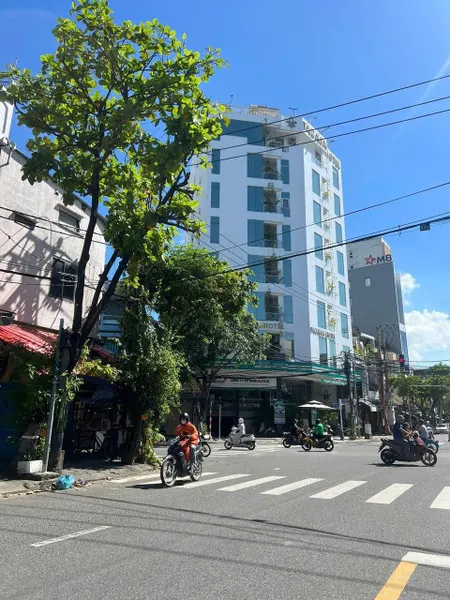 Bán khách sạn 8 Tầng, 47 Phòng - Đường Đống Đa, Hải Châu