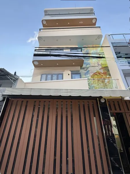 BÁN NHÀ 5 TẦNG LÊ VĂN QUỚI - BÌNH TÂN - HẺM XE TẢI VI VU - NGANG BỀ THẾ 7M x 10M - 6 PN 7WC - THANG MÁY XỊN XÒ CHỦ TẶNG NỘI THẤT - NHỈNH 9 TỶ. 🌹🌹🌹