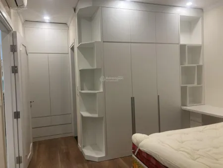 Bán tập thể nghĩa tân tầng 1 lô góc mặt phố kd, cầu giấy, dt sàn 70m2 mặt tiền 8m giá 5,5 tỷ