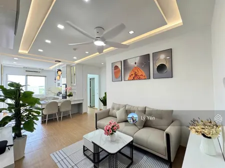 Căn hộ sát biển giá tốt, view đông nam mát mẽ, full nội thất mới