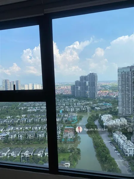 Cần bán căn 68m2 đồ cơ bản view đảo hồ thiên nga siêu đẹp, giá 4.5 tỷ bao phí oasis s2 ecopark