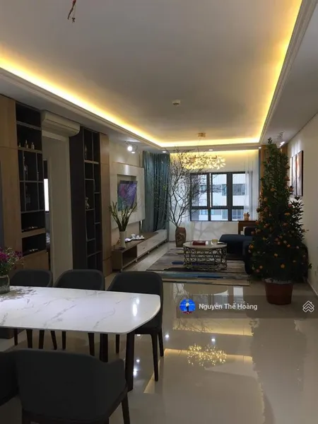 Giá chuẩn, bán ch 133m2, 3n 2wc tòa mulberry. tầng trung bc thoáng mát, nội thất đẹp. 0813 443 ***