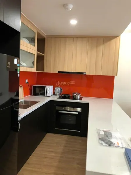 Chính chủ bán căn chung cư skyparksố 3 tôn thất thuyết. 80m2, 2 ngủ, đủ đồ. giá 10 tỷ. 0917 748 ***