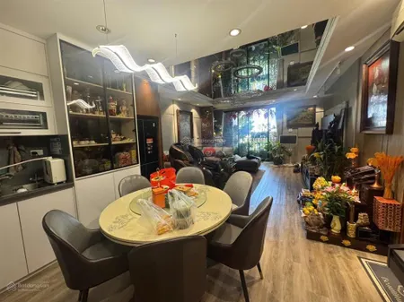 Bán căn hộ chung cư cao cấp gp 170 la thành 2ngủ 2vs đầy đủ nội thất ở luôn ôtô xe máy gửi dưới