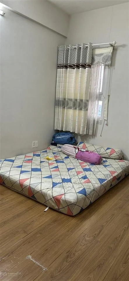 Chính chủ cần bán nhanh căn hộ sài gòn town, 3 phòng ngủ, 83m2 giá 2 tỉ 150 triệu sđt 0901 255 ***
