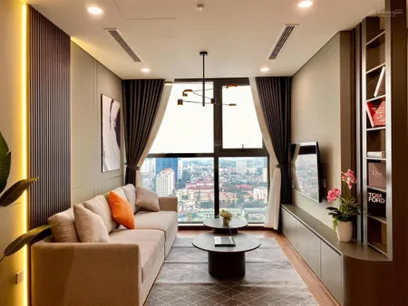 "căn hot tháng 10" mipec xuân thuỷ 77,5m 2pn2wc sẵn sổ tầng trung view thoáng hướng mát.
