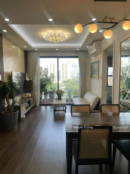 Cần bán căn hộ 67m2, 2pn 2vs, full đồ đẹp, view hồ, chung cư vinhomes d'capitale. giá chỉ 6.9 tỷ