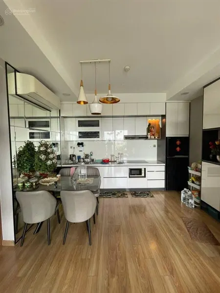 Bán căn góc 75m2 view đẹp nhà gần full nt tầng trung thoáng mát 0932 676 ***