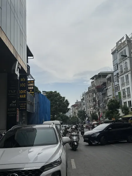 Mặt tiền đường Trung Phụng, Đống Đa