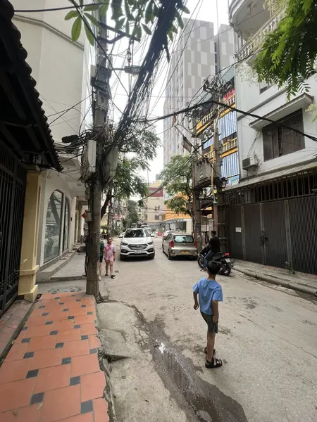 Hàng Hiếm! Phùng Chí Kiên,Oto trước Nhà,Vừa Ở Vừa Kinh Doanh,20m Ra Phố,DT: 46m2 x 6Tầng,giá:14.8 tỷ Cầu Giấy