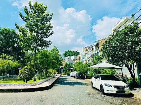CHO THUÊ NHÀ NGUYÊN CĂN 3 TẦNG 105M2 KHU DÂN CƯ HIM LAM TRƯỜNG THỌ