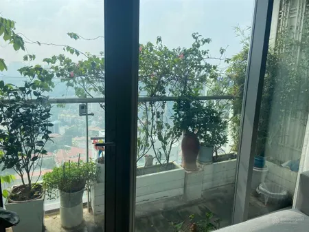 Cần bán rất gấp căn hộ thăng long no1 tầng trung 140m view hồ cực thoáng, full nội thất giá 11,8 tỷ