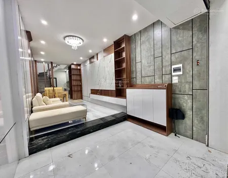Bán nhà ở nguyễn sơn long biên ngõ thông full nội thất gần ô tô thiết kế cực đẹp ở thích