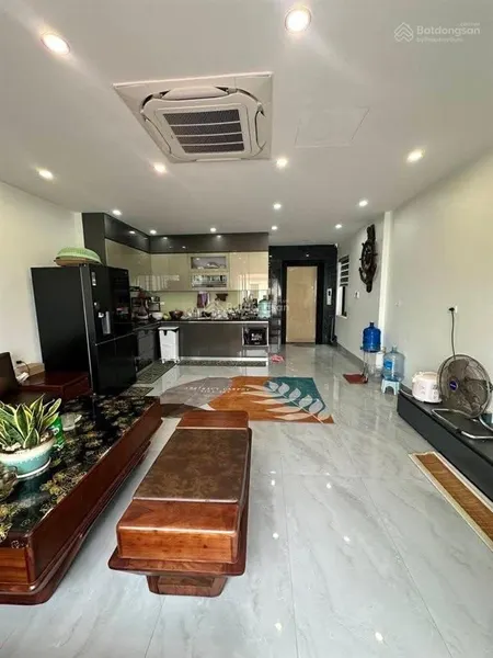 8 tầng phố vip tân mai, ô tô đỗ trong nhà, giá rẻ như chung cư