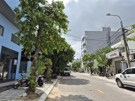 Bán tòa căn hộ 3 lô liền kề 3 tầng diện tích đất 306m2 giá 41 tỷ