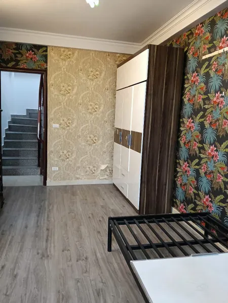 Bán gấp giá rẻ căn hộ tập thể, Giải Phóng 11m/50m, tầng1, mặt tiền 3.4m, 2.07 tỷ Hoàng Mai.