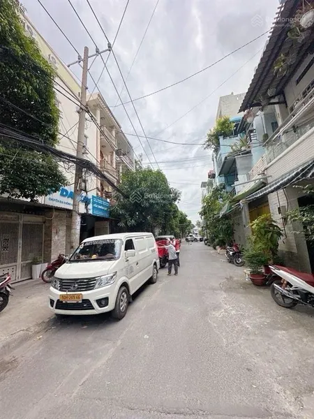 Nhà tân bình hxh ni sư huỳnh liên