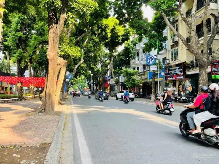 Bán nhà riêng tại đường phan đình phùng, quận ba đình, hà nội dt 60m2,mt hơn 8m,giá chào cực tốt.