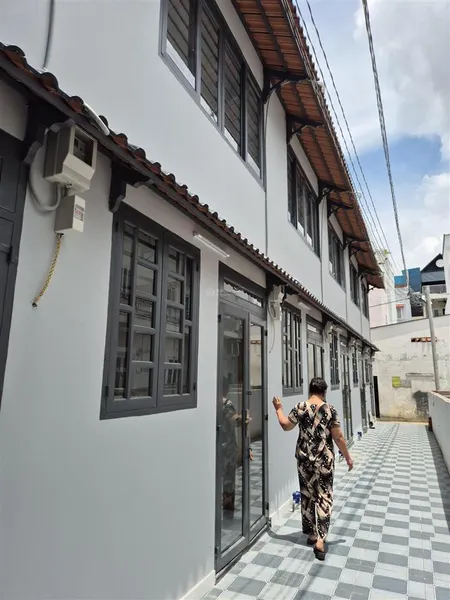 Nhà mới xây đẹp như tranh điện nước riêng kdc pháp lý chuẩn sát ngay chợ thiết lê văn khương q12