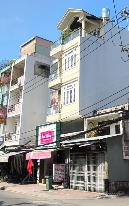 Căn góc nguyễn đức thuận xe hơi đỗ trong nhà tiện kd mini hotel liền kề nhà ga t3