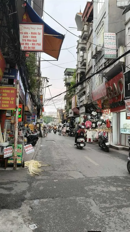Siêu hiếm nhà phố tô hiệu hà đông, ngõ thông kinh doanh sầm uất. 51m 3 tầng mt 3.5m 11 tỷ
