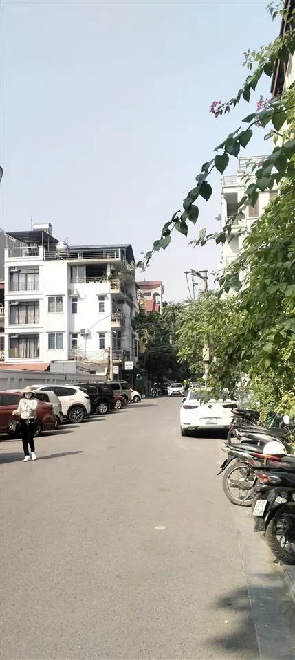 Bán nhà lê quang đạo nối dài, đi đại linh, cương kiên trung văn, nhà đẹp ở ngay. 40m2, 4,95 tỷ