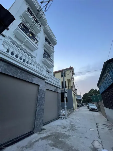 Bán nhà 30m2 giá 2tỷ900 ngõ ô tô thiết kế đẹp, nội thất đầy đủ về là ở, sổ đỏ chuẩn không lỗi gì